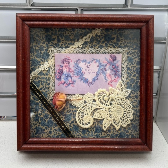 Vintage Victorian Shadow Box Lace Rose To Greet My Love Heart Cherubs Cupids - Picture 2 of 7